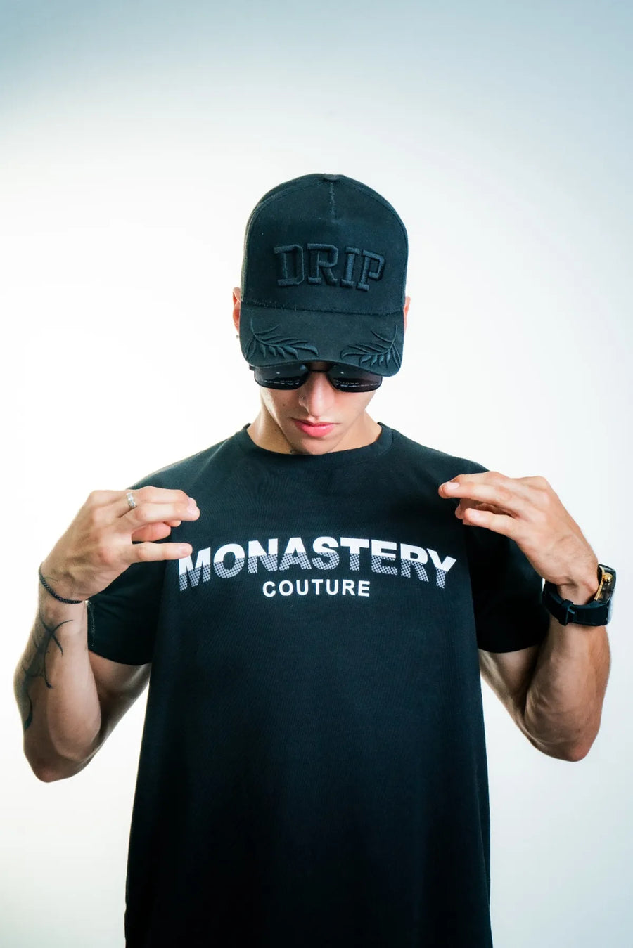 Camiseta MST1 en Seda Fría – Corte Clásico Hombre